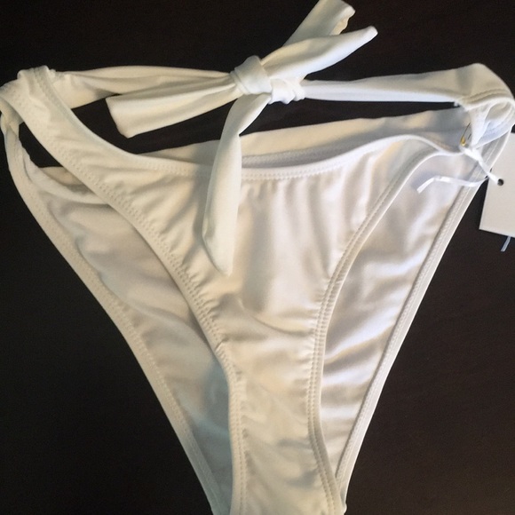 Betty Jade Swimwear Bottom 👙✨ - Picture 3 of 6